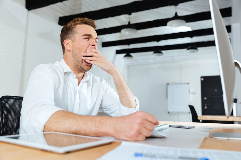 주간 졸음 하품